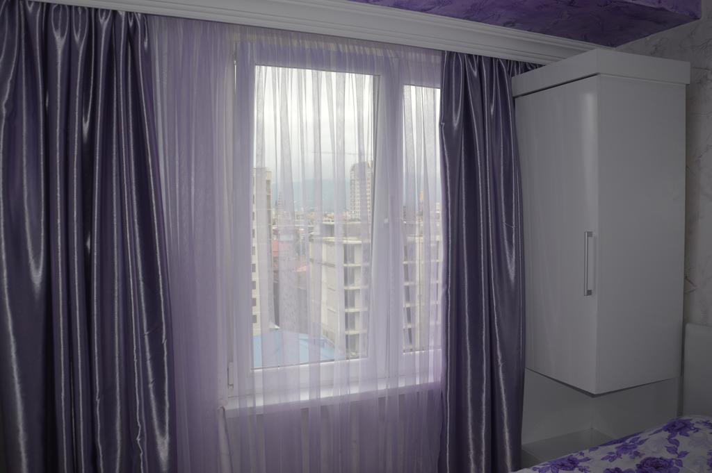 Irakli'S Apartment With Sea View Batumi Værelse billede