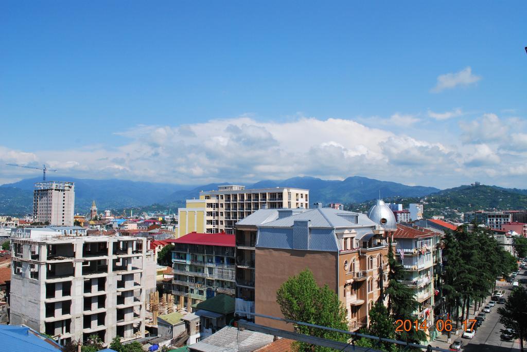 Irakli'S Apartment With Sea View Batumi Værelse billede